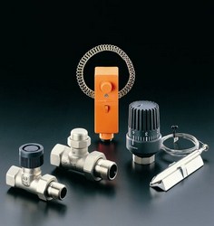Oventrop Fußboden-Regel-Set - Set 1 für Flächenheizungen bis 85 qm 1144251
